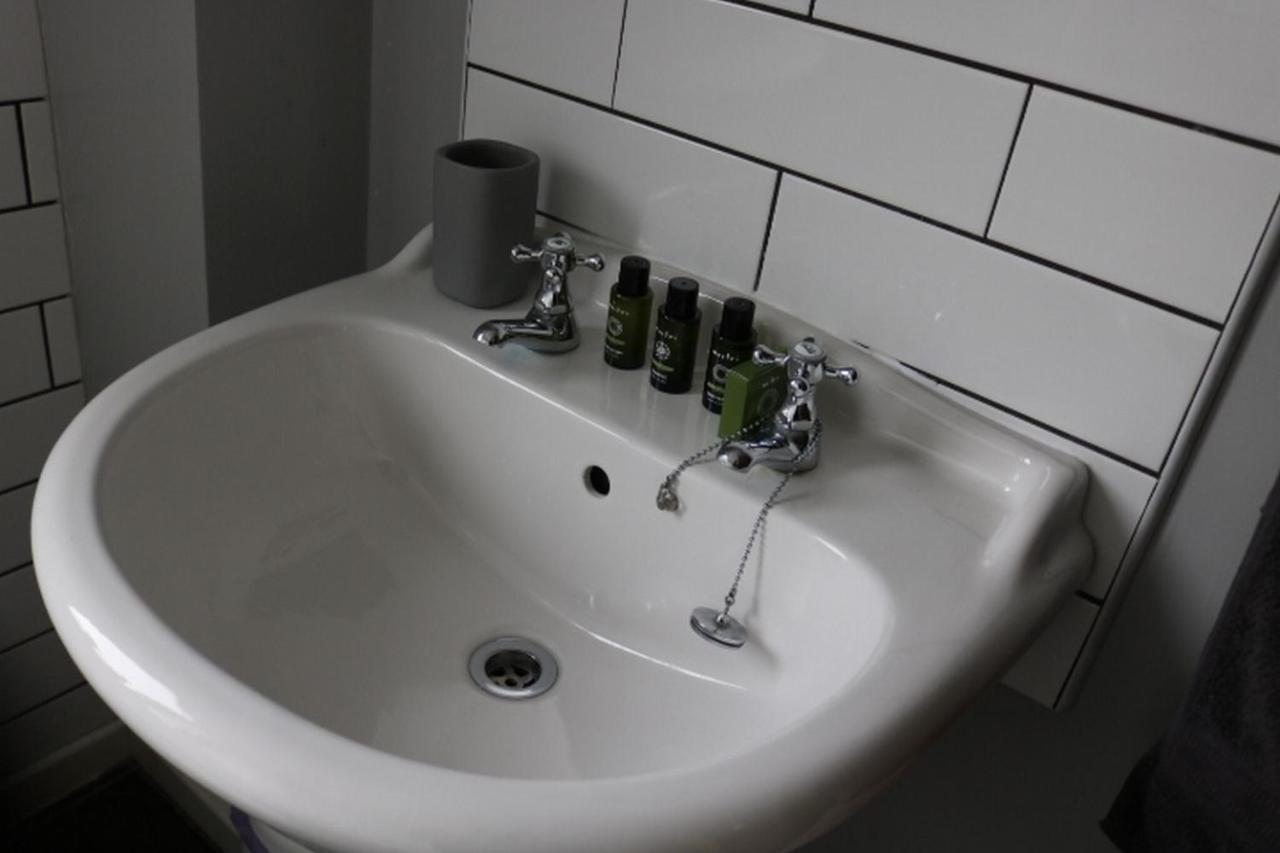 Willa Charming 2 Bed House - Family Friendly Nottingham Zewnętrze zdjęcie